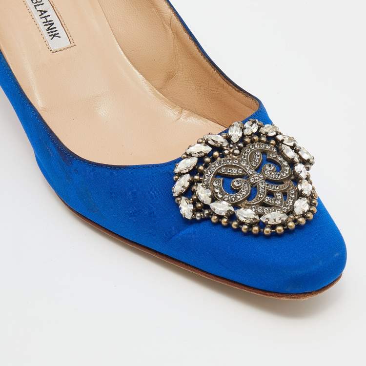 Pre Owned Manolo Blahnik Blue Satin Okkato Crystal Embellished Pumps Size 39