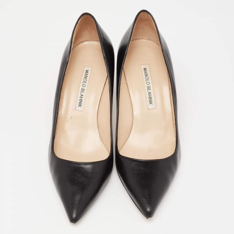 مملوكة مسبقًا Manolo Blahnik Black Leather BB Pointed Toe Pumps Size 38