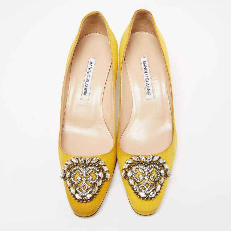 Pre Owned Manolo Blahnik Yellow Satin Okkava Pumps Size 36.5