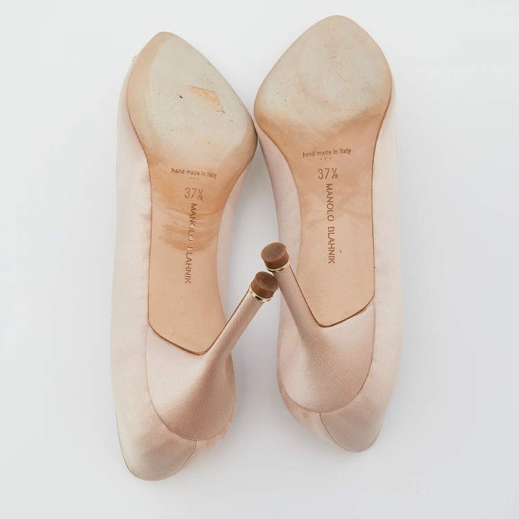 Pre Owned Manolo Blahnik Beige Satin Hangisi Pointed Toe Pumps Size 37.5