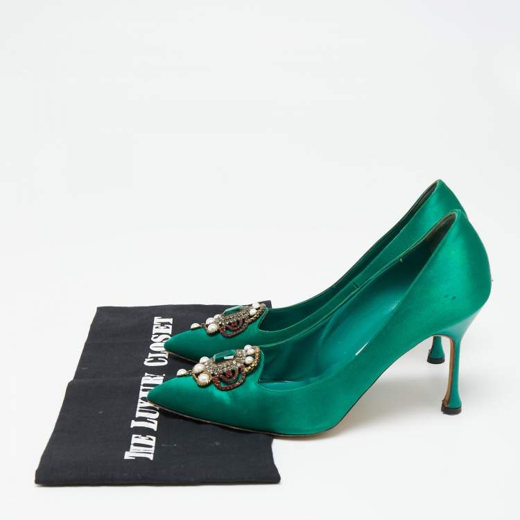 Pre Owned Manolo Blahnik Green Satin Eufrasia Pointed Toe Pumps Size 39