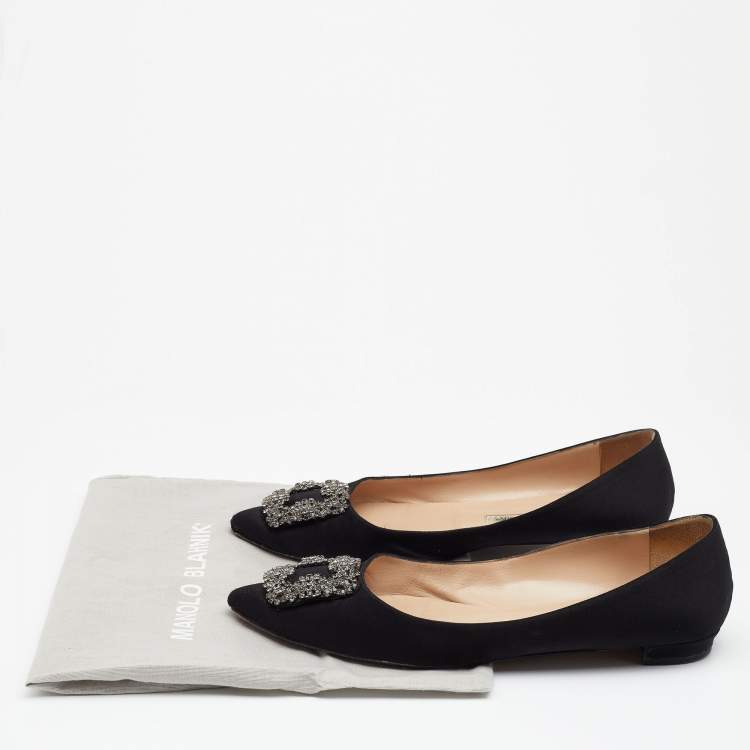 مملوكة مسبقًا Manolo Blahnik Black Satin Hangisi Crystal Embellished Ballet Flats Size 38.5