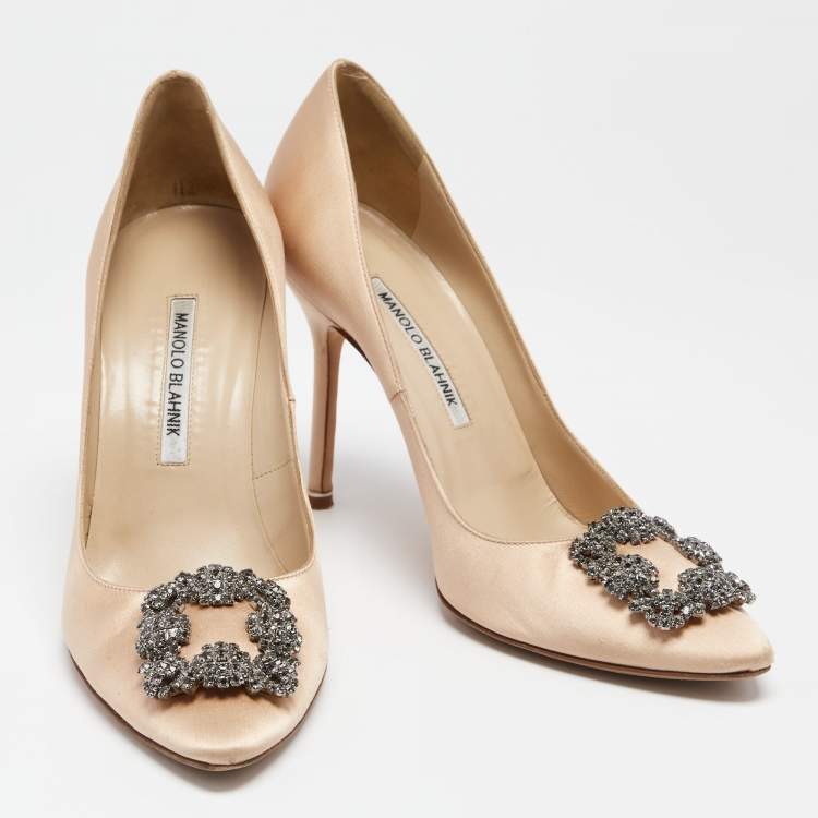 Pre Owned Manolo Blahnik Beige Satin Hangisi  Pumps Size 39.5 