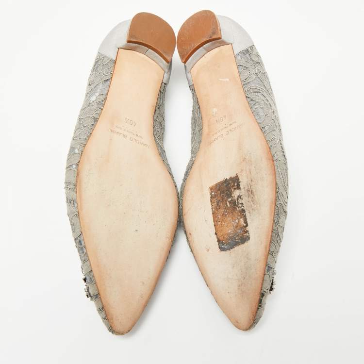 Pre Owned Manolo Blahnik Grey Lace and Satin Hangisi Ballet Flats Size 40.5