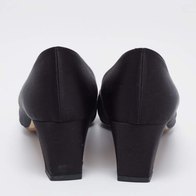 Pre Owned Manolo Blahnik Black Satin Okkato Crystal Embellished Block Heel Pumps Size 41