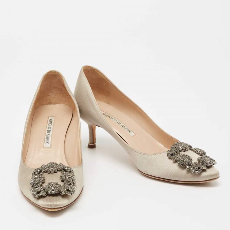 Pre Owned Manolo Blahnik Grey Satin Hangisi Pumps Size 35