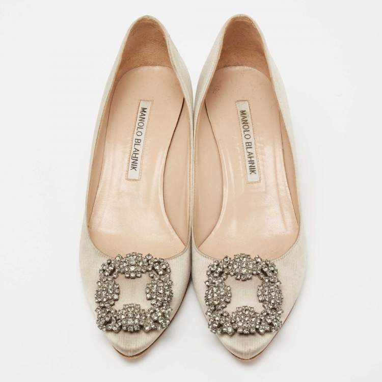 Pre Owned Manolo Blahnik Grey Satin Hangisi Pumps Size 35