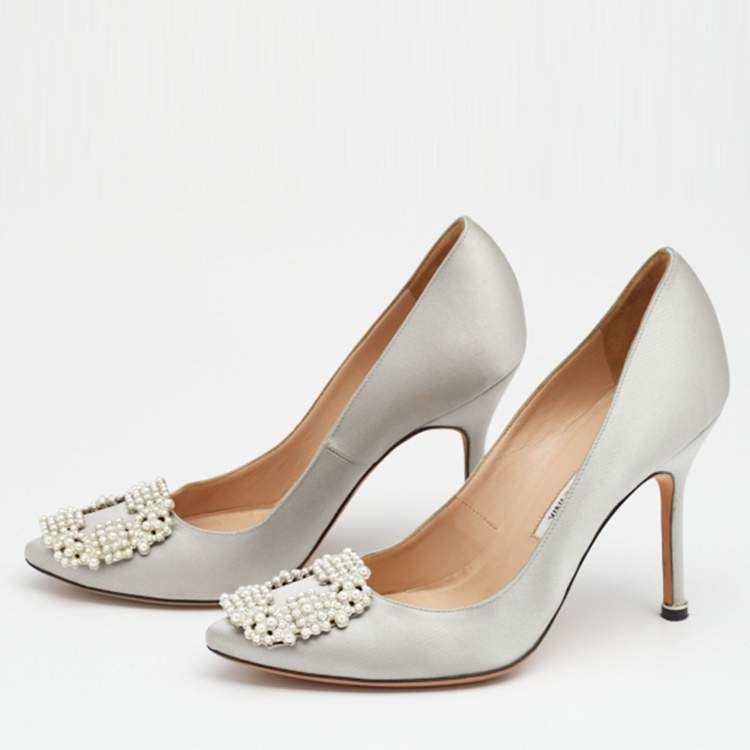 Pre Owned Manolo Blahnik Grey Satin Hangisi Pumps Size 36