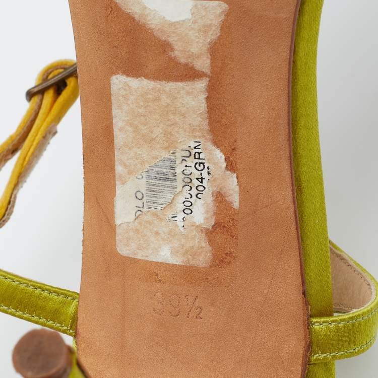مملوكة مسبقًا Manolo Blahnik Green/Yellow Satin Ankle Strap Sandals Size 39.5