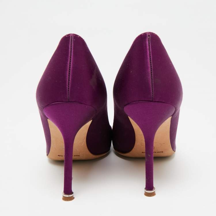 Pre Owned Manolo Blahnik Purple Satin Hangisi Pumps Size 38