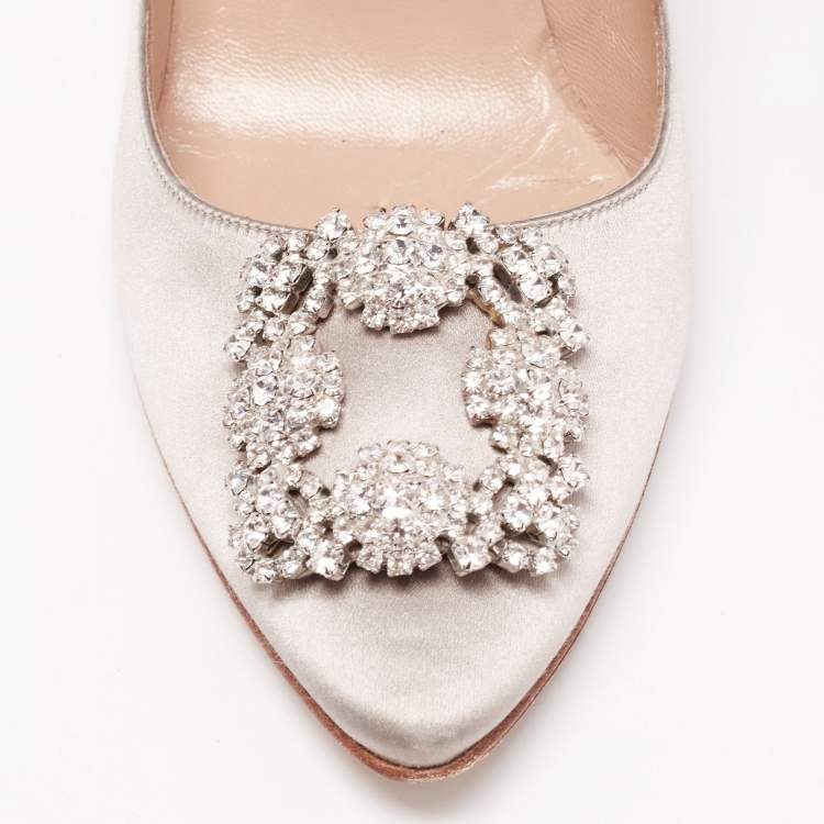 Pre Owned Manolo Blahnik Silver Satin Hangisi Crystal Embellished Pointed Toe Pumps Size 41