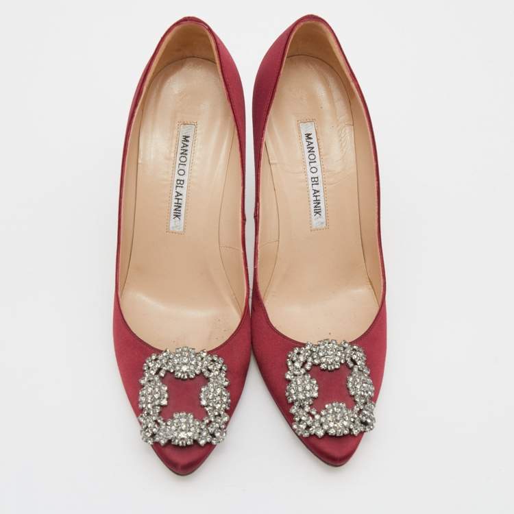 Pre Owned Manolo Blahnik Burgundy Satin Hangisi Pumps Size 37