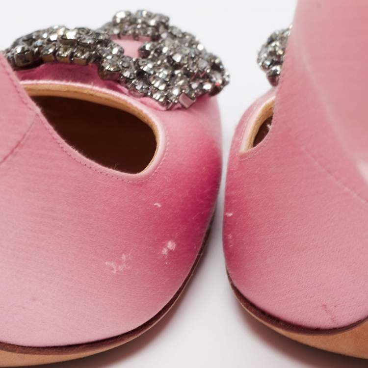 مملوكة مسبقًا Manolo Blahnik Pink Satin Hangisi Pumps Size 37