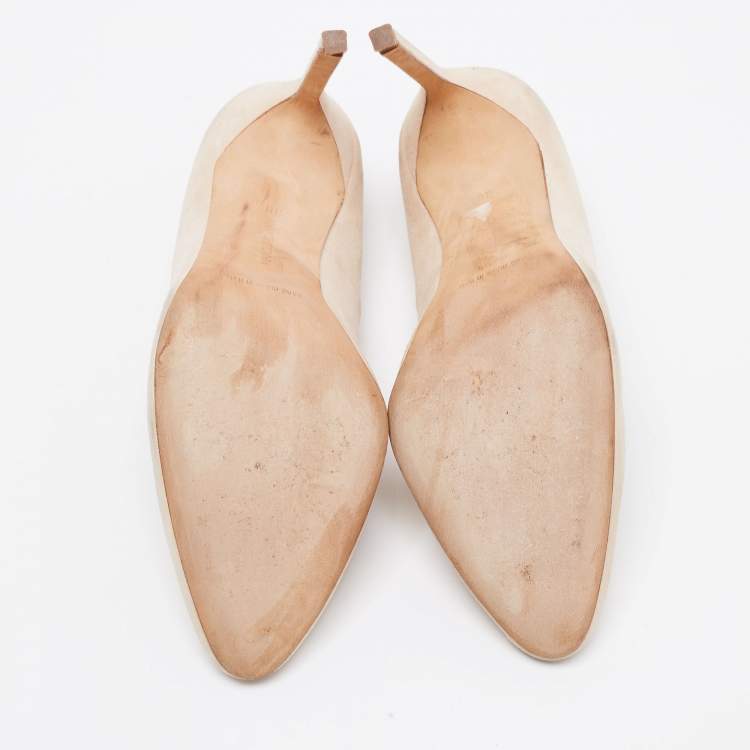 مملوكة مسبقًا Manolo Blahnik Beige Suede Round Toe Pumps Size 38