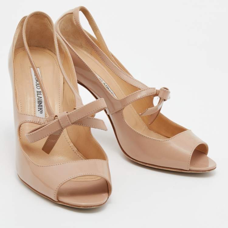Pre Owned Manolo Blahnik Beige Patent Leather Bow Peep Toe Pumps Size 36