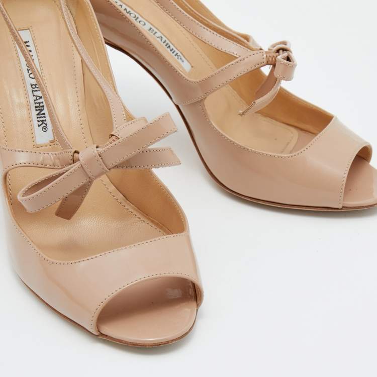 Pre Owned Manolo Blahnik Beige Patent Leather Bow Peep Toe Pumps Size 36