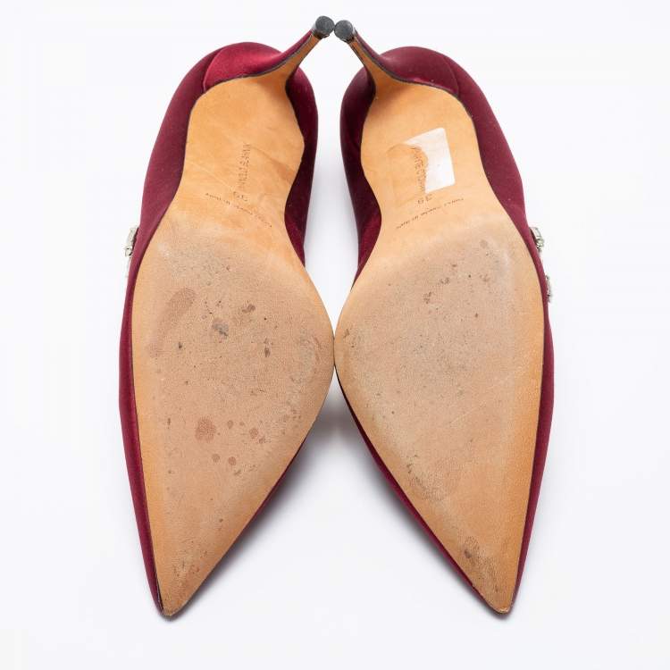 Pre Owned Manolo Blahnik Burgundy Satin Nadira Pointed-Toe Pumps Size 39