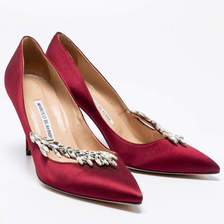 Pre Owned Manolo Blahnik Burgundy Satin Nadira Pointed-Toe Pumps Size 39
