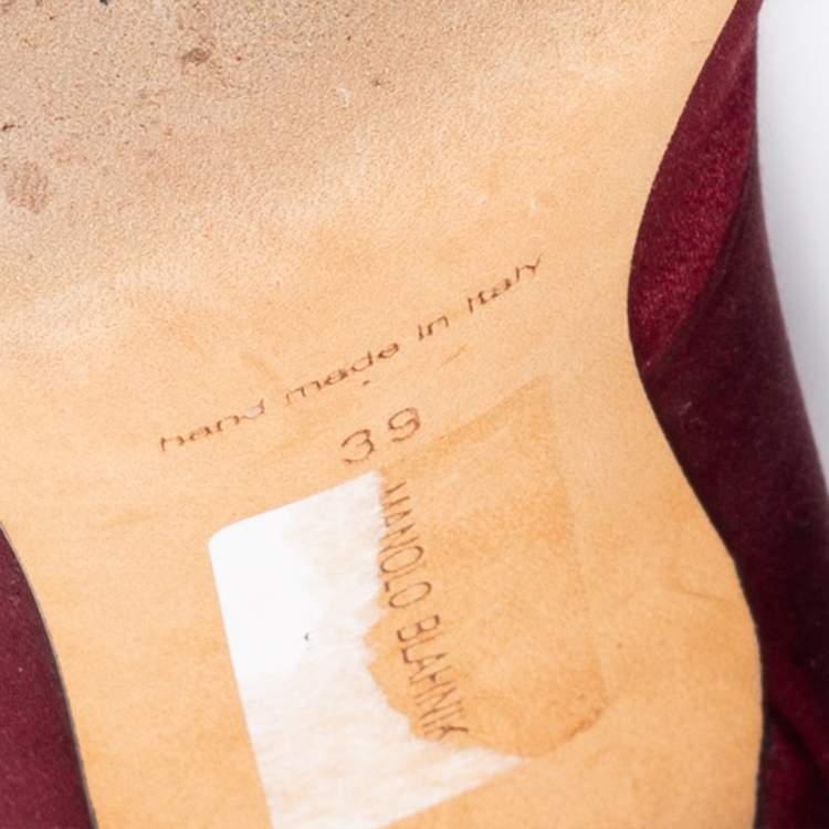 Pre Owned Manolo Blahnik Burgundy Satin Nadira Pointed-Toe Pumps Size 39