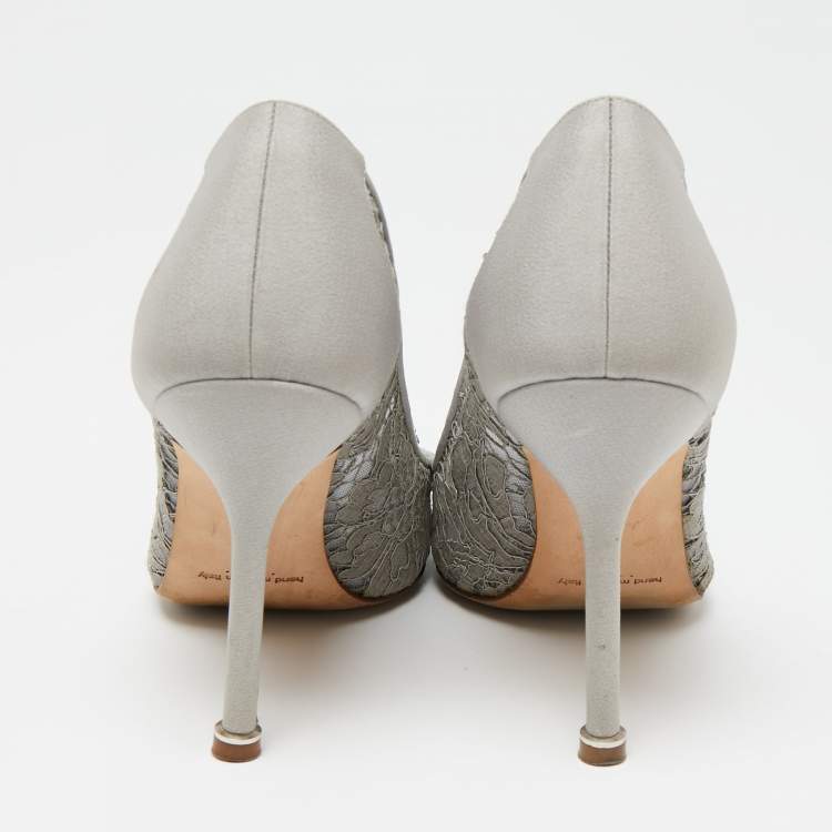 Pre Owned Manolo Blahnik Grey Lace Hangisi Pumps Size 35