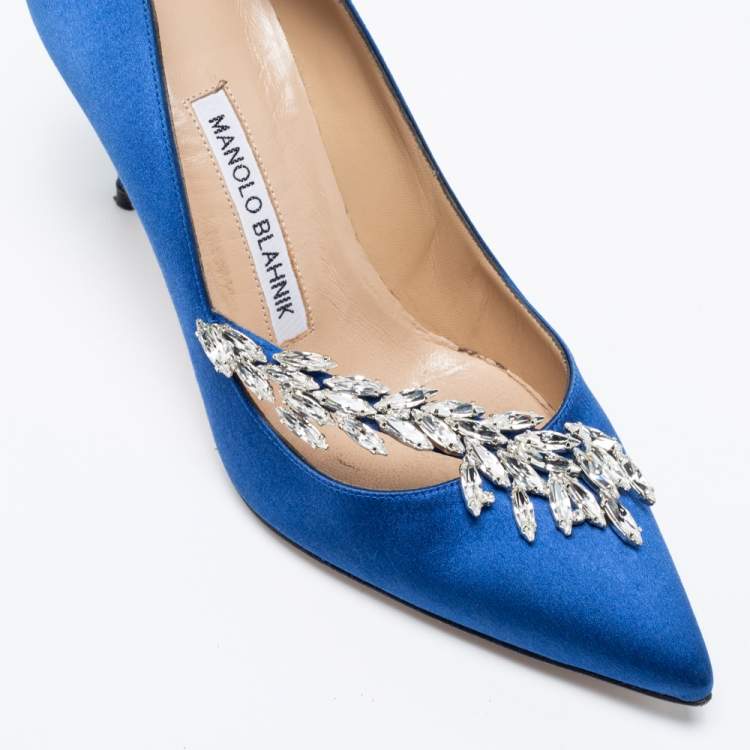 Pre Owned Manolo Blahnik Royal Blue Satin Nadira Pointed-Toe Pumps Size 35.5