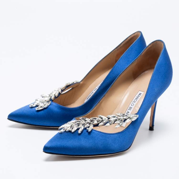 Pre Owned Manolo Blahnik Royal Blue Satin Nadira Pointed-Toe Pumps Size 35.5