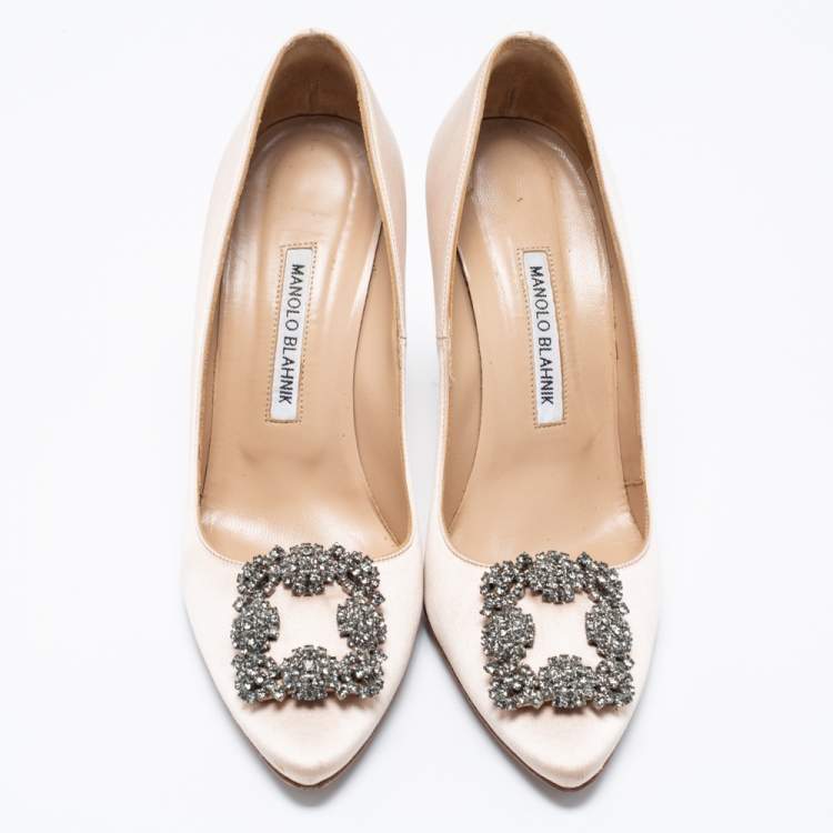 Pre Owned Manolo Blahnik Beige Satin Hangisi Pumps Size 38.5