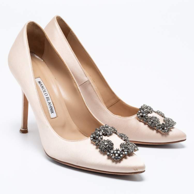 Pre Owned Manolo Blahnik Beige Satin Hangisi Pumps Size 38.5