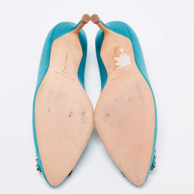 Pre Owned Manolo Blahnik Aqua Blue Satin Crystal Embellished Hangisi Pointed Toe Pumps Size 37.5