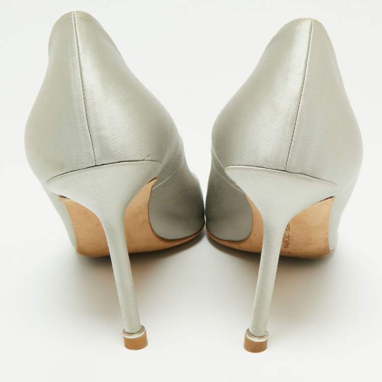 Pre Owned Manolo Blahnik Grey Satin Hangisi  Pumps Size 40