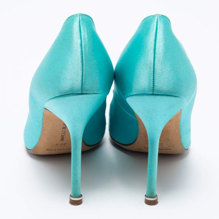 Pre Owned Manolo Blahnik Blue Satin Jewel Buckle Hangisi Pumps Size 38.5