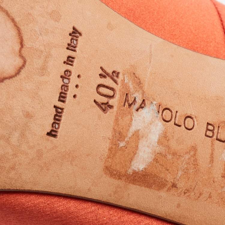 Pre Owned Manolo Blahnik Orange Satin Hangisi Pumps Size 40.5
