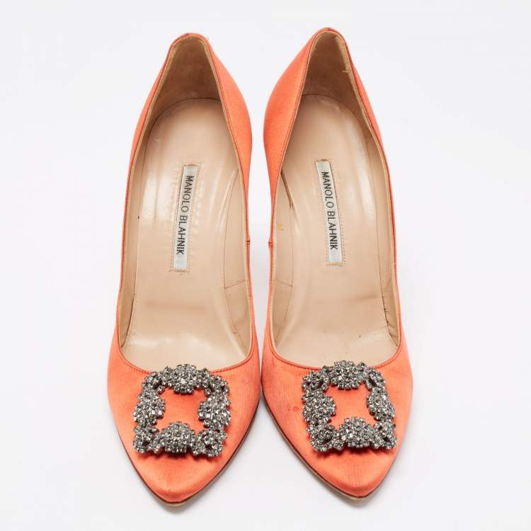 Pre Owned Manolo Blahnik Orange Satin Hangisi Pumps Size 40.5