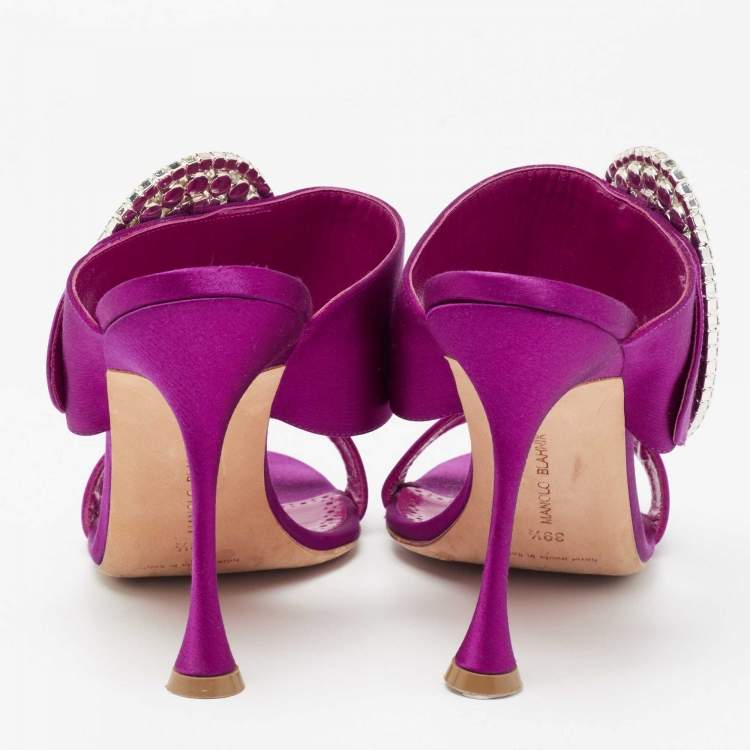 Pre Owned Manolo Blahnik Pink Satin Fibiona Crystal Embellished Mules Size 39.5
