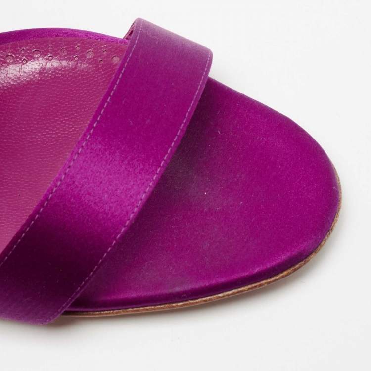 Pre Owned Manolo Blahnik Pink Satin Fibiona Crystal Embellished Mules Size 39.5