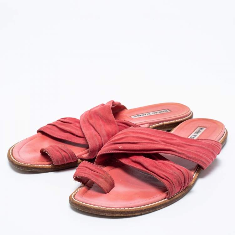 Pre Owned Manolo Blahnik Pink Suede Crisscross Flat Sandals Size 39.5 