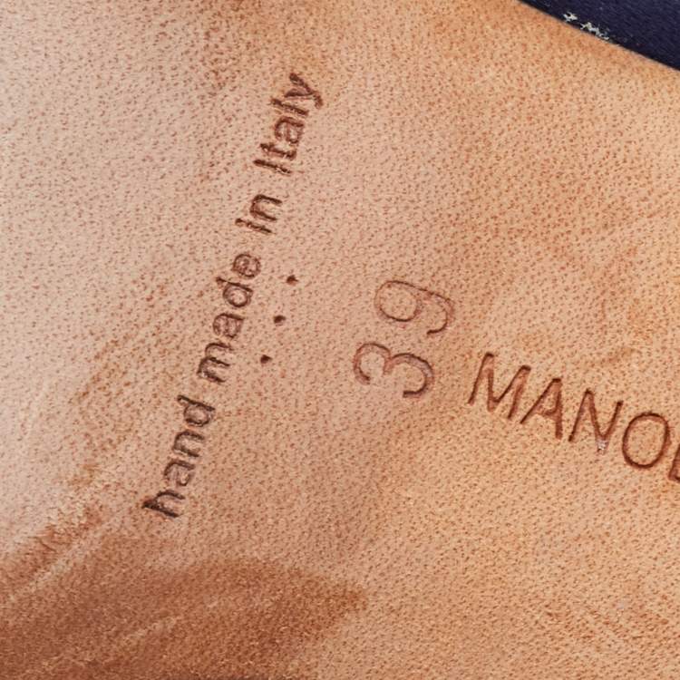 Pre Owned Manolo Blahnik Navy Blue Satin Hangisi Pumps Size 39