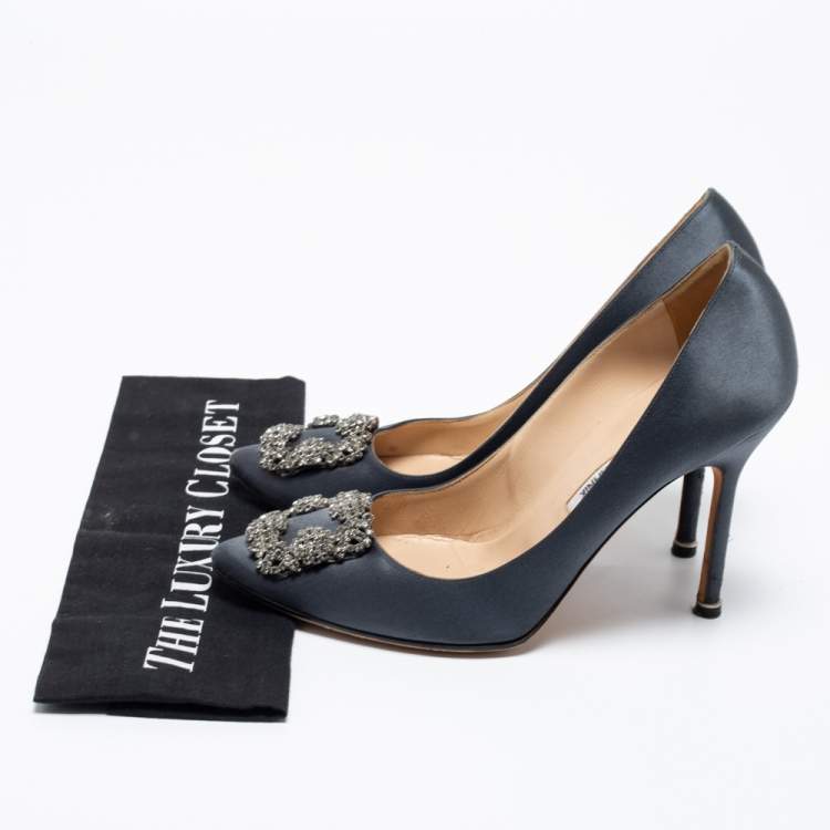 Pre Owned Manolo Blahnik Grey Satin Hangisi Pointed Toe Pumps Size 39