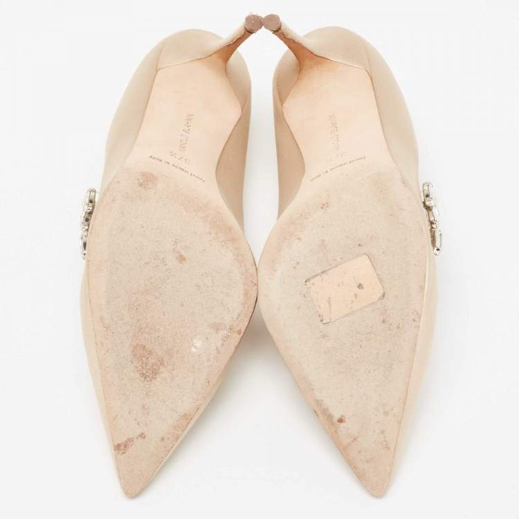 Pre Owned Manolo Blahnik Beige Satin Nadira Crystal Embellished Pointed Toe Pumps Size 37.5