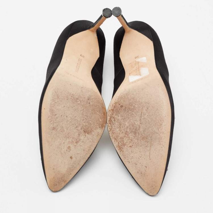 Pre Owned Manolo Blahnik Black Satin Hangisi Embellished Pumps Size 39