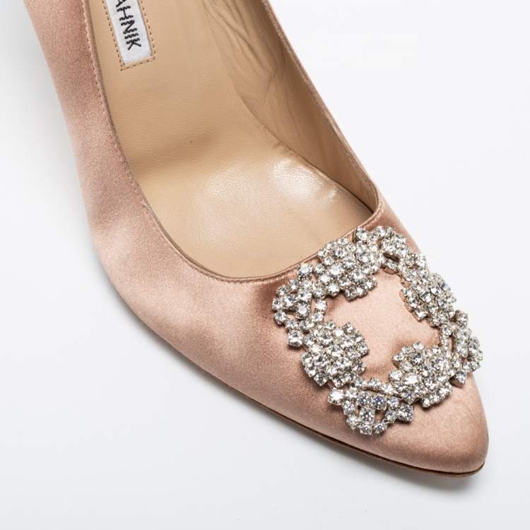 Pre Owned Manolo Blahnik Beige Satin Hangisi  Pumps Size 39.5