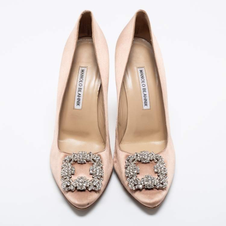 Pre Owned Manolo Blahnik Beige Satin Hangisi  Pumps Size 39.5