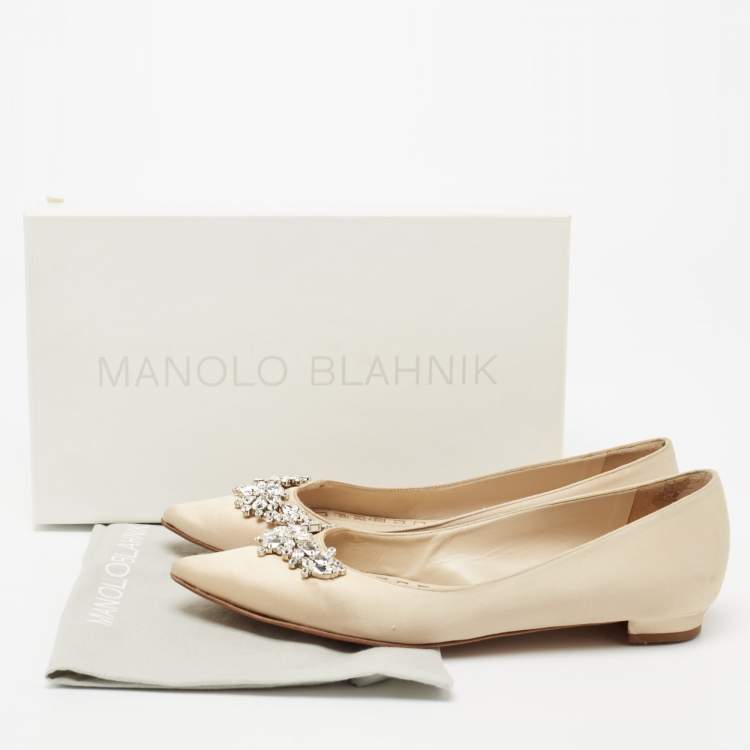 Pre Owned Manolo Blahnik Beige Satin Lurum Embellished Ballet Flats Size 38.5