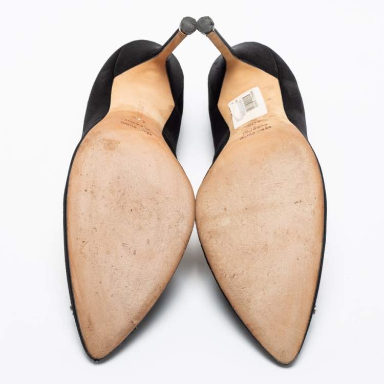Pre Owned Manolo Blahnik Black Satin Hangisi Pumps Size 40.5