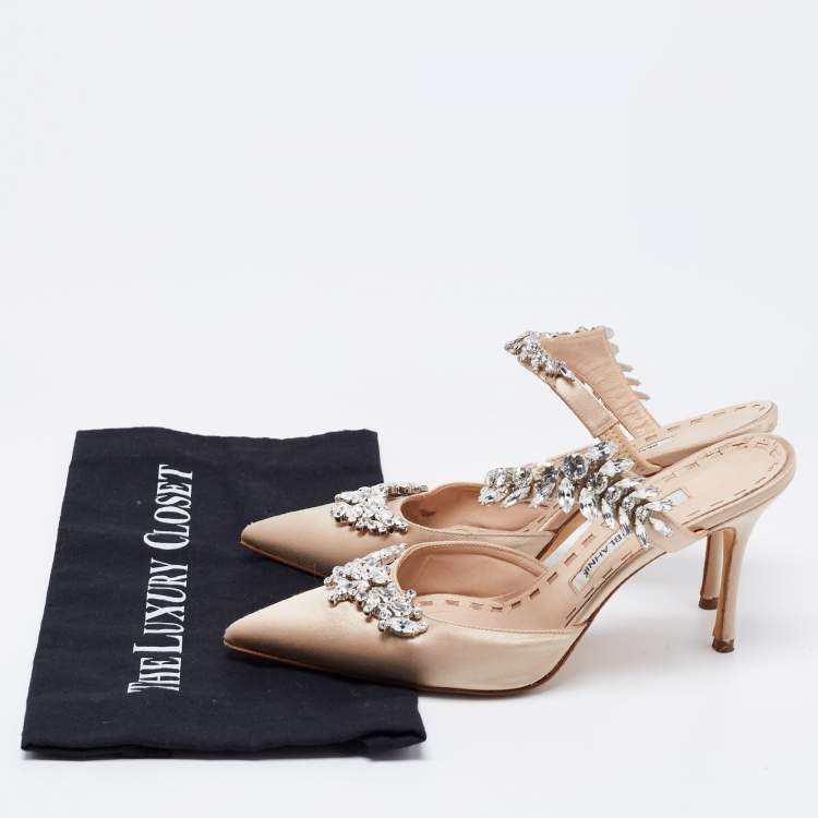 Pre Owned Manolo Blahnik Champagne Satin Lurum Sandals Size 38
