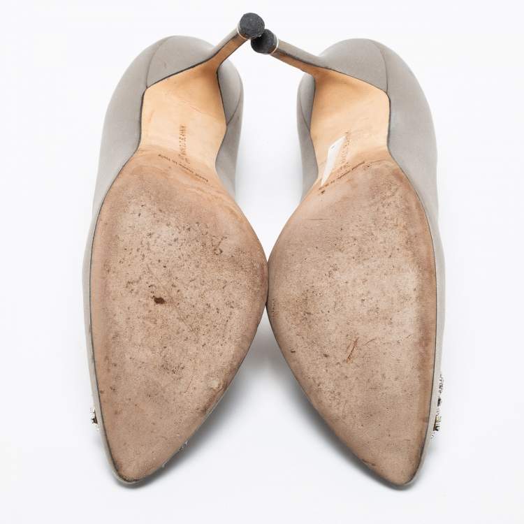 Pre Owned Manolo Blahnik Grey Satin Hangisi Pumps Size 39