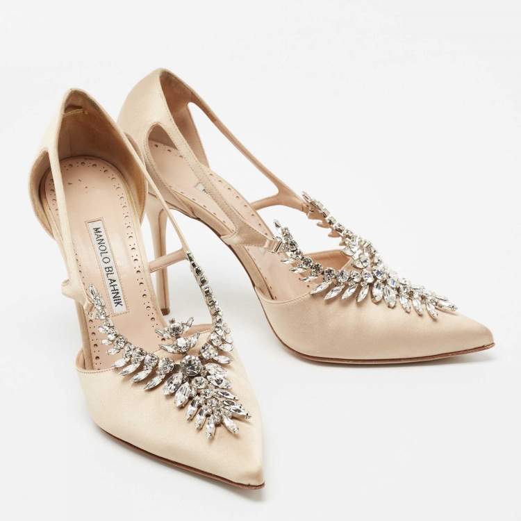 Pre Owned Manolo Blahnik  Gold Satin Lala Crystal Embellished Pointed Toe Pumps Size 39.5