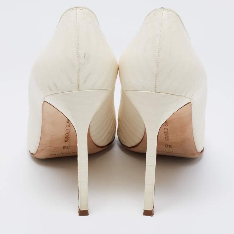 Pre Owned Manolo Blahnik White Python Leather BB Pointed Toe Pumps Size 38