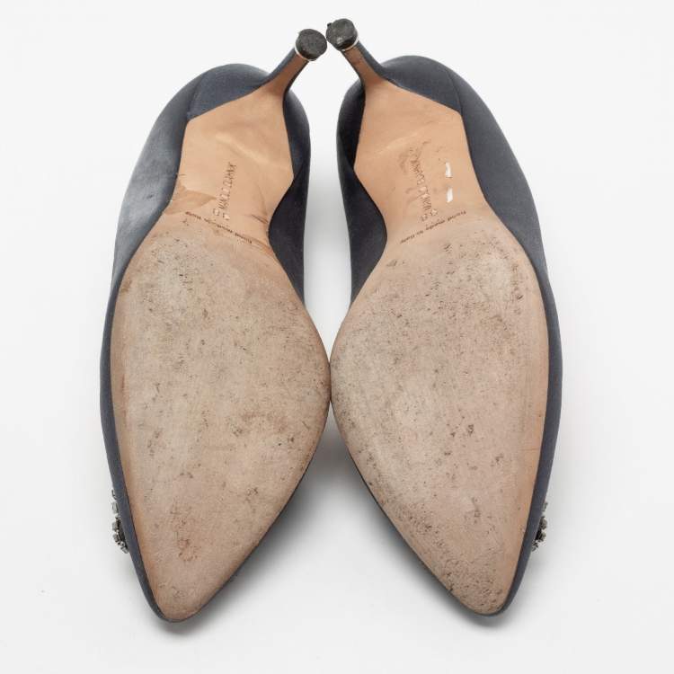 Pre Owned Manolo Blahnik Grey Satin Hangisi Embellished Pumps Size 38