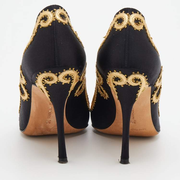 Pre Owned Manolo Blahnik Black/Gold Satin And Leather Embroidered Pointed Toe Pumps Size 38